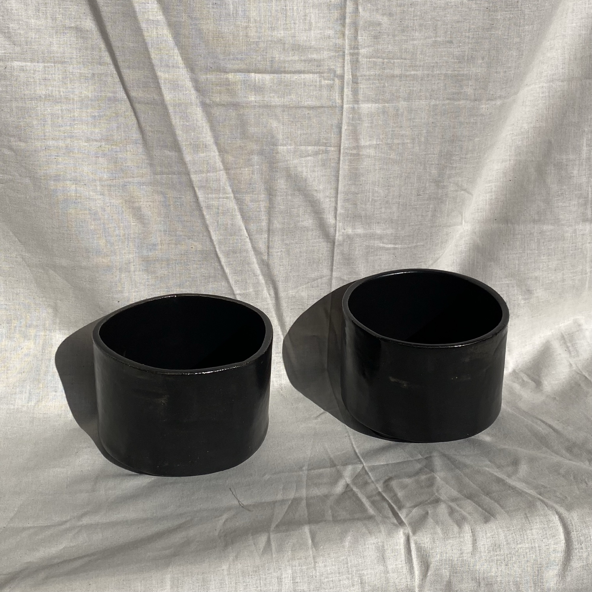 Black bowls